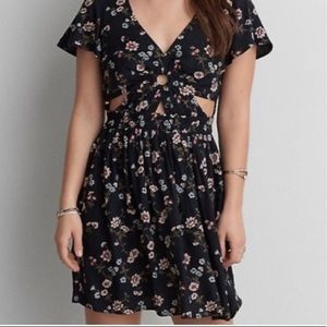 AMERICAN EAGLE | Floral Cut-Out Dress Sz S